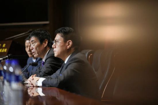 在线成人精品国产区免费
