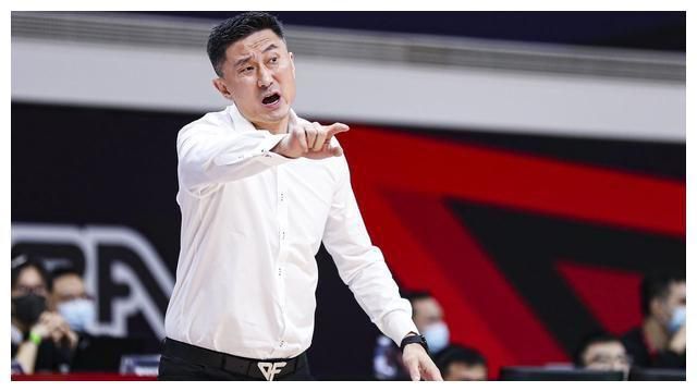 被小姐上的小伙子